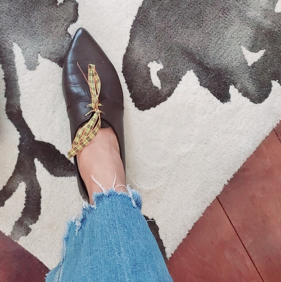 Flats - Picture 3 of 3